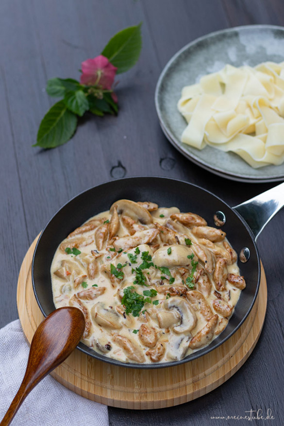 Veganes Zürcher Geschnetzeltes mit Soja Schnetzel Meinestube