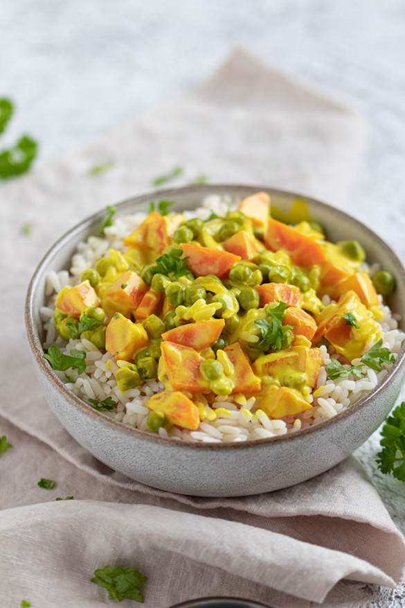 Reis mit Gemüse, Soße aus Frischkäse mit oder ohne Curry - Meinestube