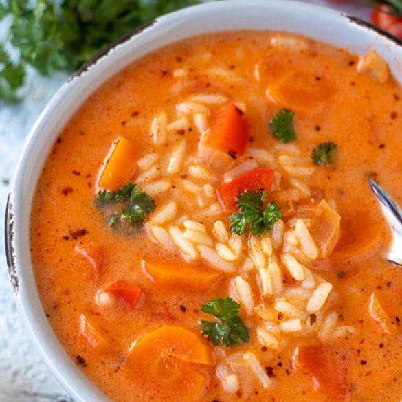 Tomatensuppe mit Reis selber machen - Meinestube